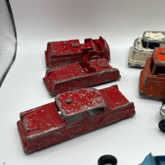 Vintage‎ 1950 Lot of 6 Midgetoy Diecast Metal Cars Firetruck Ambulance Roadster - Picture 2 of 6